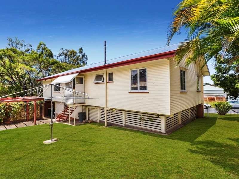 14 Culworth Street, Chermside West QLD 4032