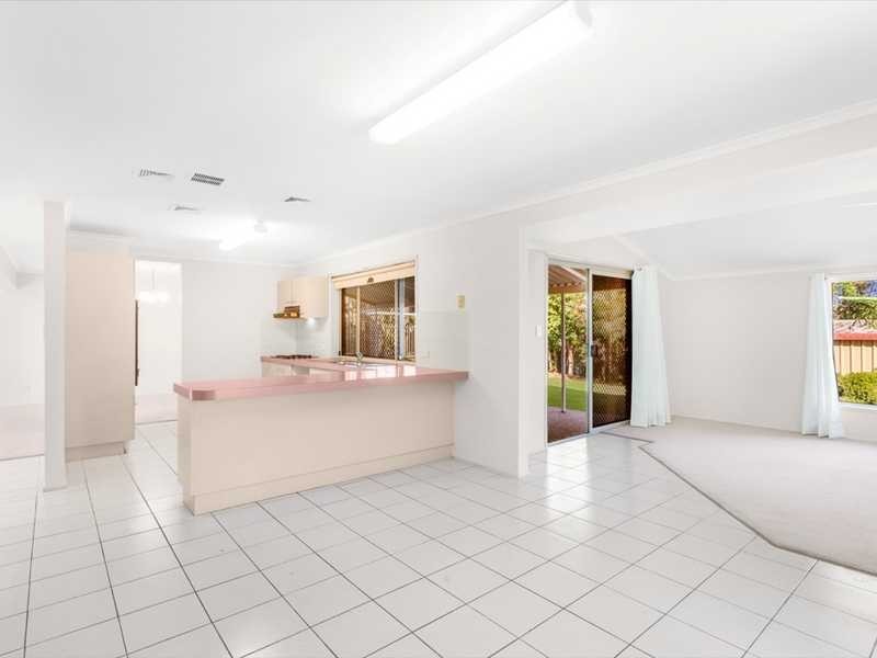 3 Bankhead Crescent, Stafford Heights QLD 4053