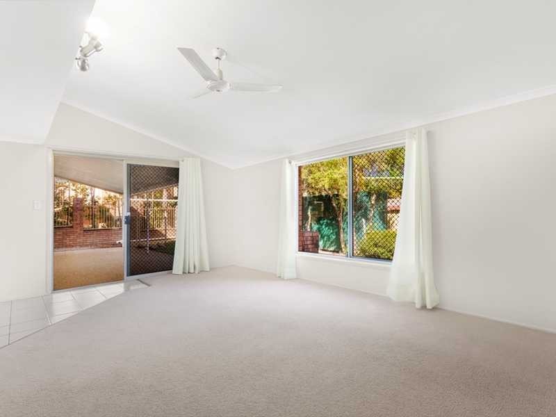 3 Bankhead Crescent, Stafford Heights QLD 4053