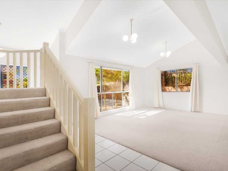 3 Bankhead Crescent, Stafford Heights QLD 4053