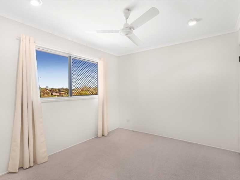 3 Bankhead Crescent, Stafford Heights QLD 4053