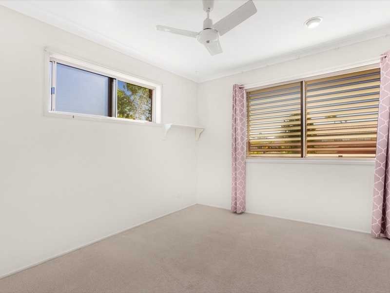 3 Bankhead Crescent, Stafford Heights QLD 4053