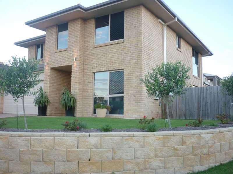1 Hedge Court, Aspley QLD 4034