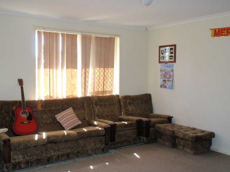 2 Hibiscus Circuit, Fitzgibbon QLD 4018