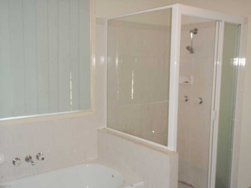 2 Hibiscus Circuit, Fitzgibbon QLD 4018