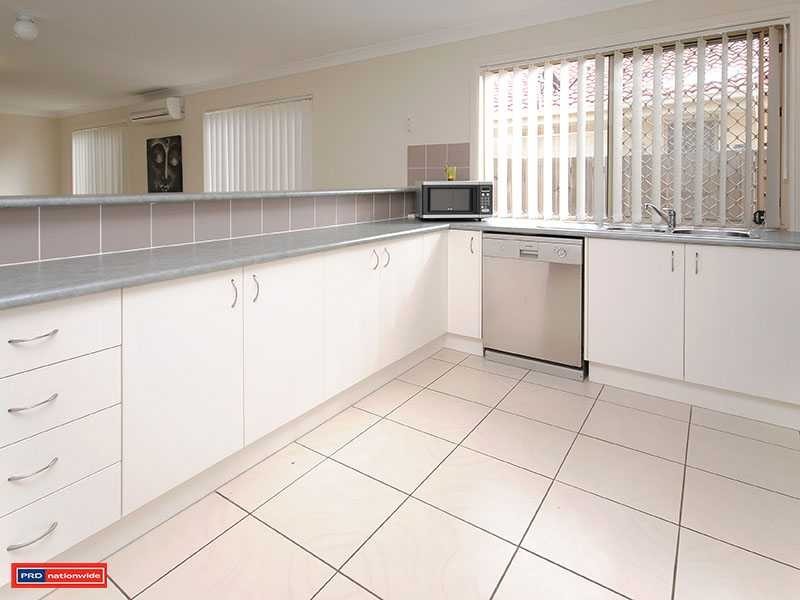 3 Macrusser Circuit, Warner QLD 4500