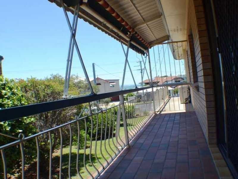 5/137 Prince Edward Pde, Scarborough QLD 4020