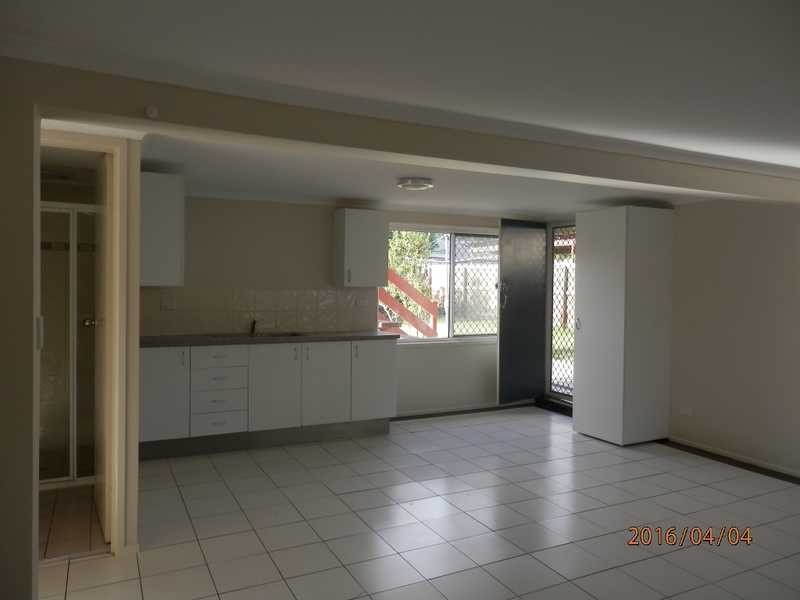 12 Maple Street, Kingston QLD 4114