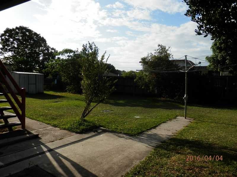 12 Maple Street, Kingston QLD 4114