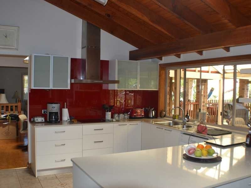 6 Lorikeet Street, Arana Hills QLD 4054