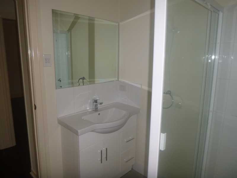 14 Chisholm St, Stafford Heights QLD 4053