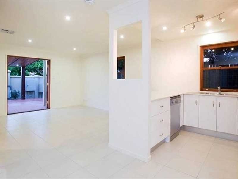 2/11 Wallace Street, Moorooka QLD 4105