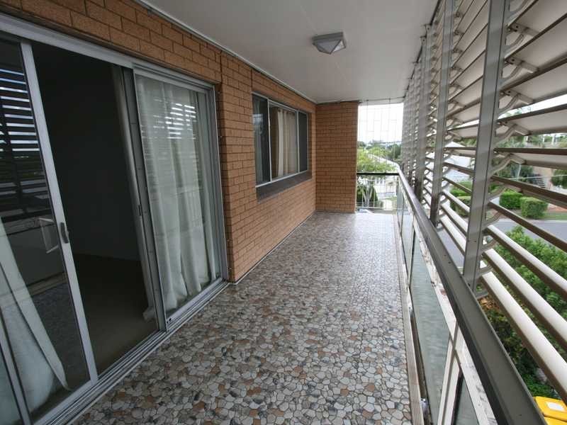 Unit 4/59 Gellibrand Street, Clayfield QLD 4011