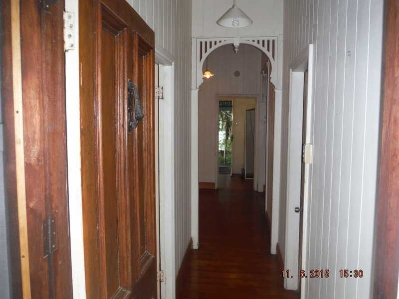 17 Ellen Street, Albion QLD 4010