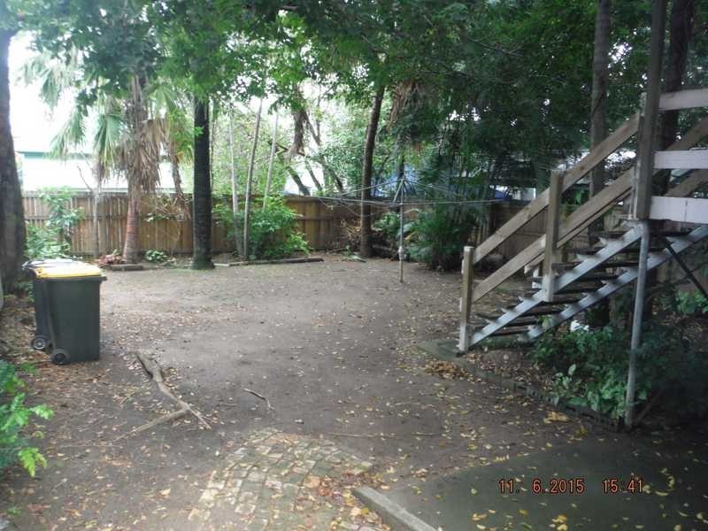 17 Ellen Street, Albion QLD 4010