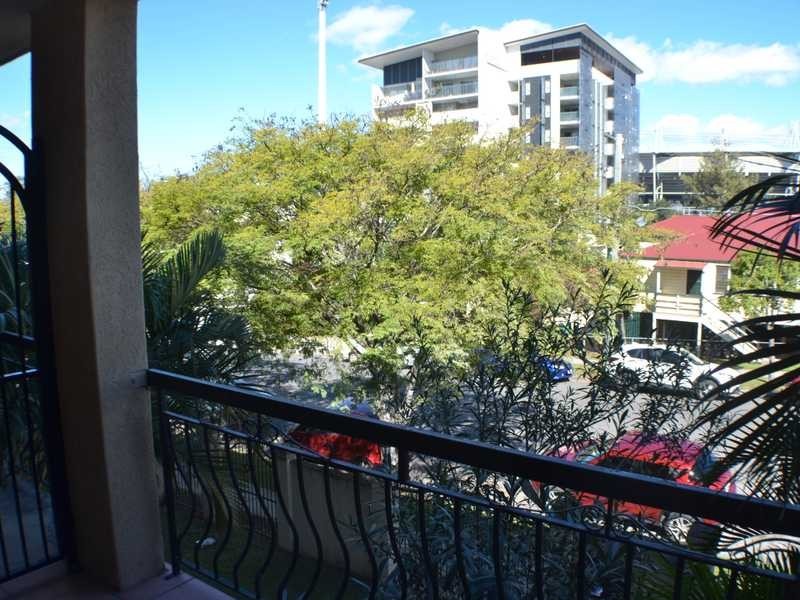 1/33 Duke Street, Kangaroo Point QLD 4169
