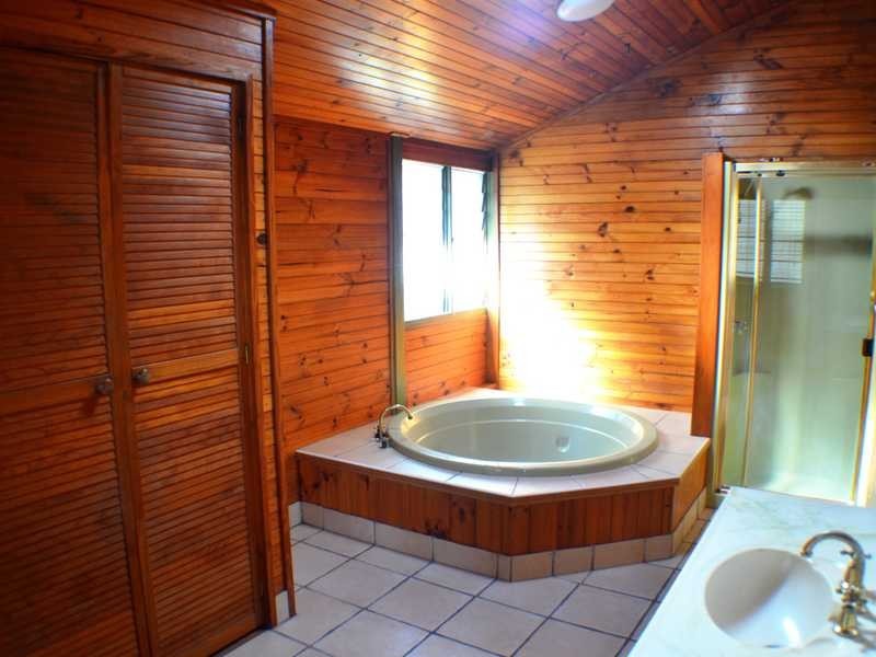 18 Vernon Street, Nundah QLD 4012