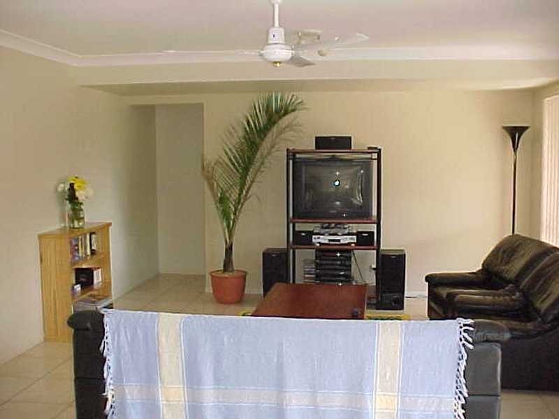 Parkinson QLD 4115