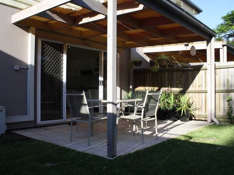 Unit 2/87 York Street, Nundah QLD 4012