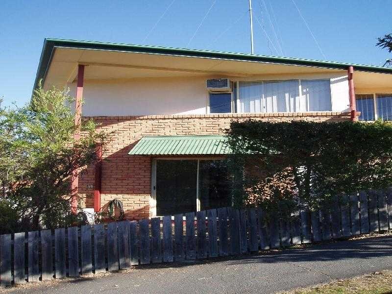 Unit 3/2 Scott Road, Herston QLD 4006