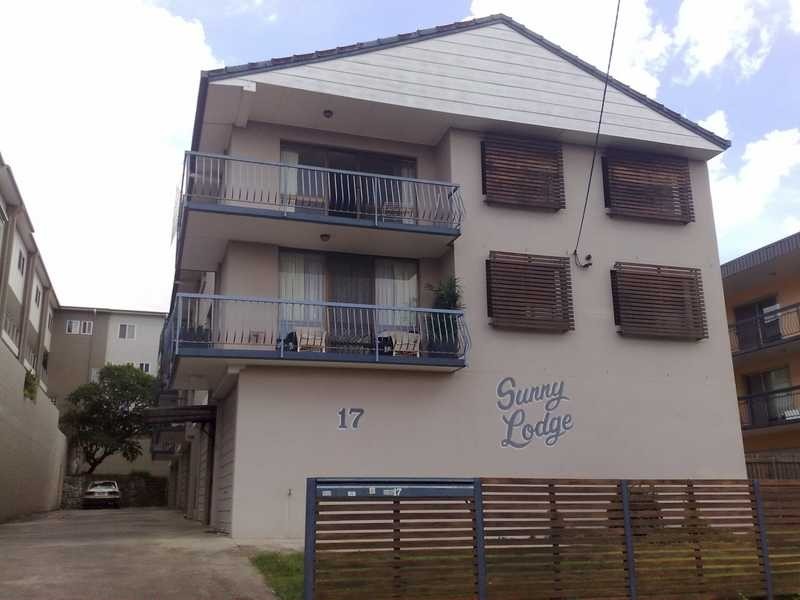 Unit 2/17 Buckby Street, Nundah QLD 4012