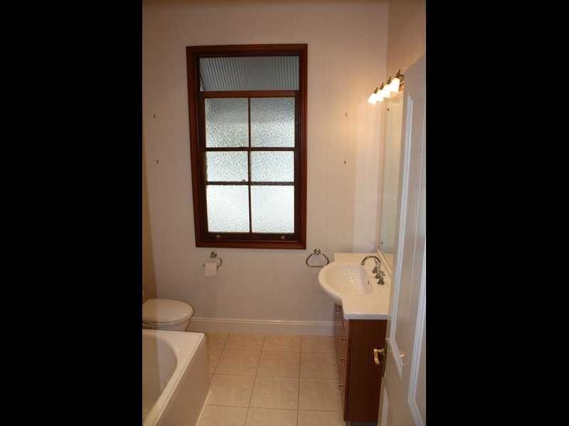 100 Lamont Road, Wilston QLD 4051