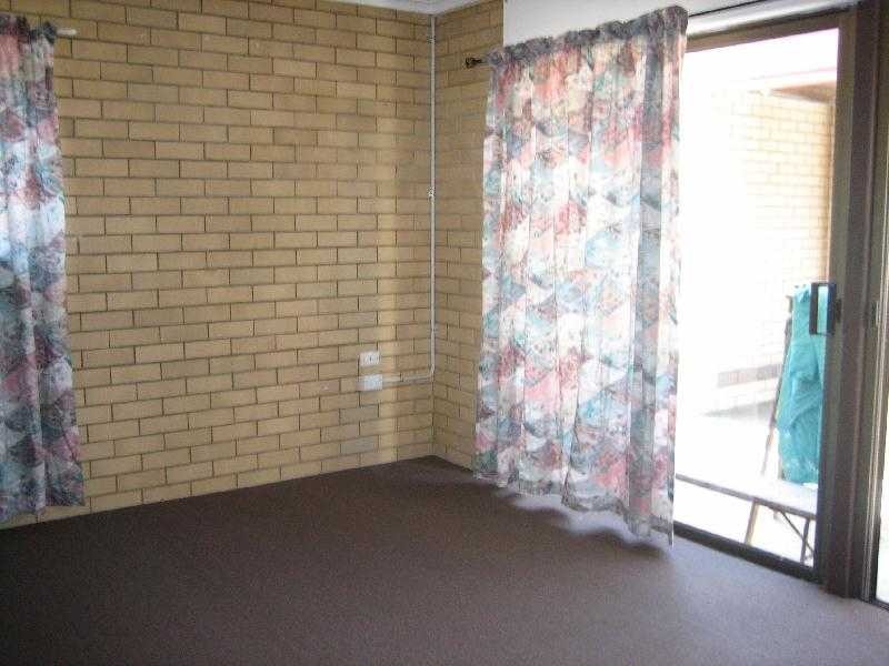 Unit 1/5 McNaughton Street, Redcliffe QLD 4020