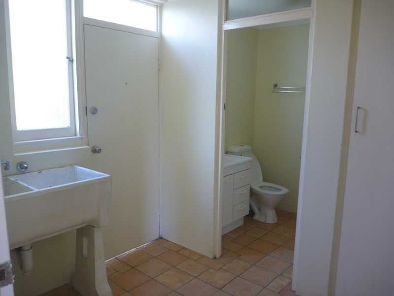 Unit 2/5 View Street, Wooloowin QLD 4030