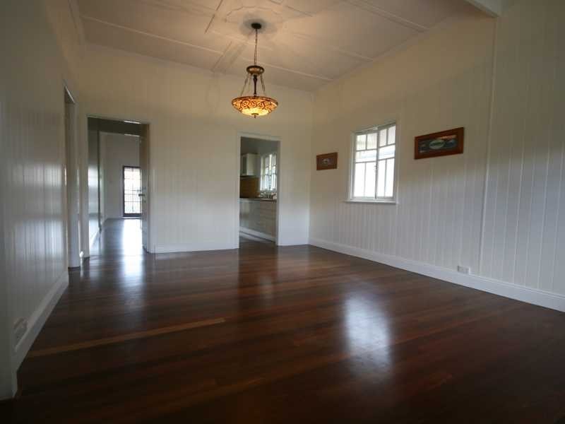 19 Cramond Street, Wilston QLD 4051