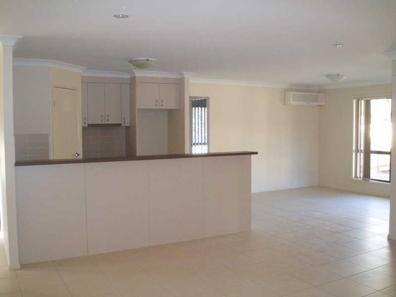26 Pinelands Street, Loganlea QLD 4131