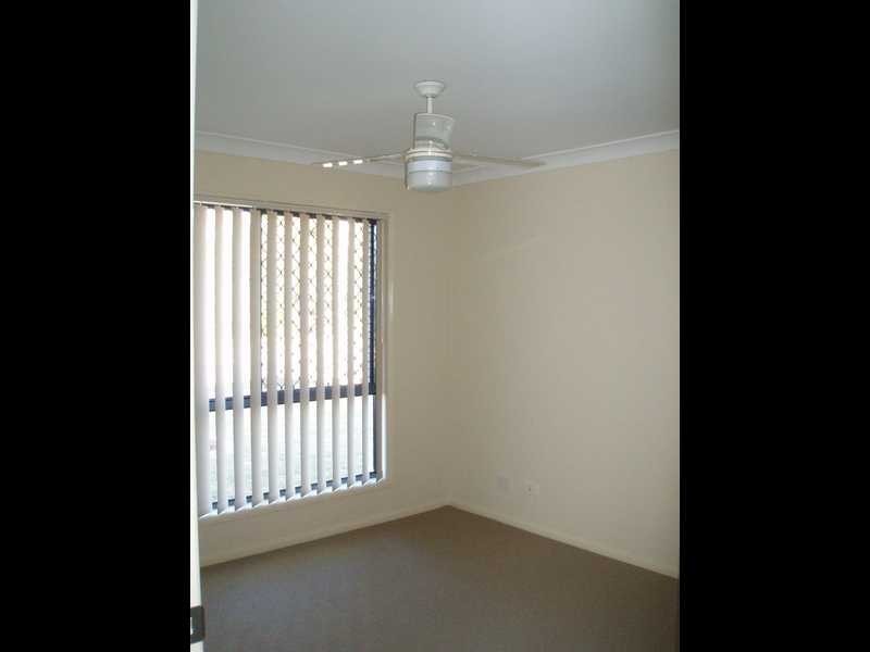 26 Pinelands Street, Loganlea QLD 4131