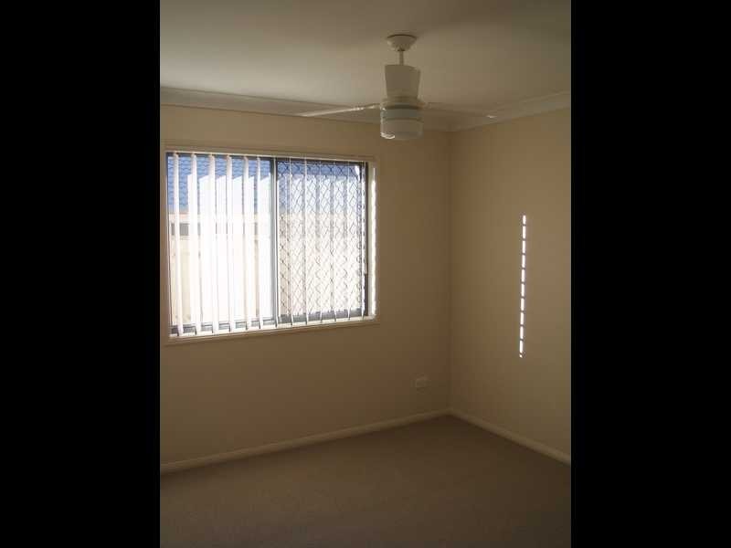 26 Pinelands Street, Loganlea QLD 4131