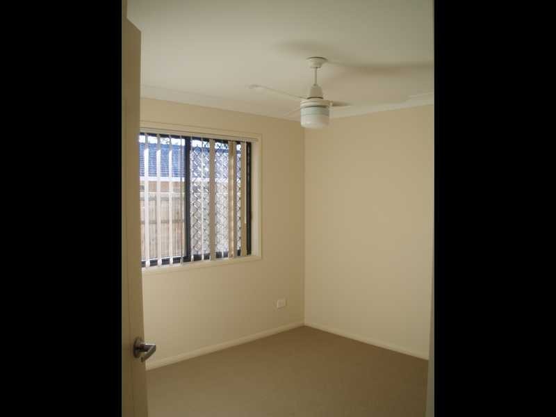 26 Pinelands Street, Loganlea QLD 4131