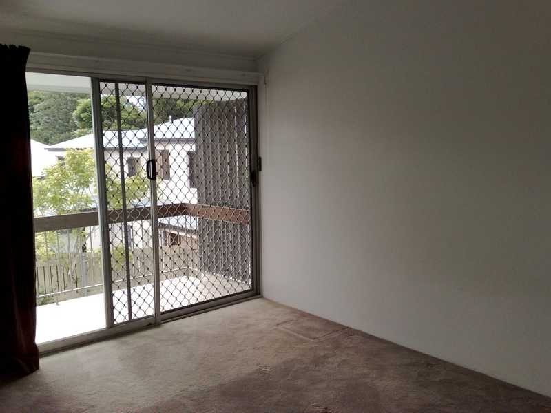 Unit 2/65 Erneton Street, Newmarket QLD 4051