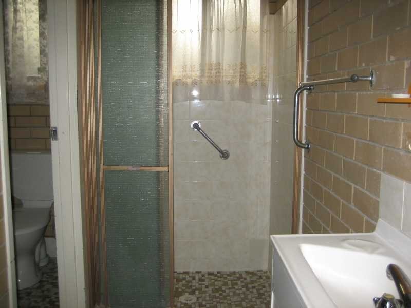 Unit 2/5 McNaughton Street, Redcliffe QLD 4020