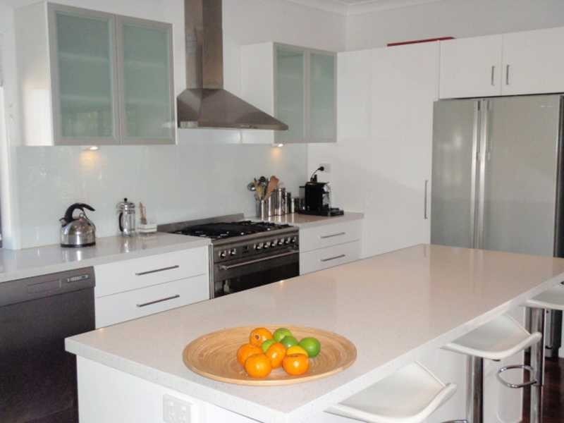 6 Vaucluse Street, Wavell Heights QLD 4012