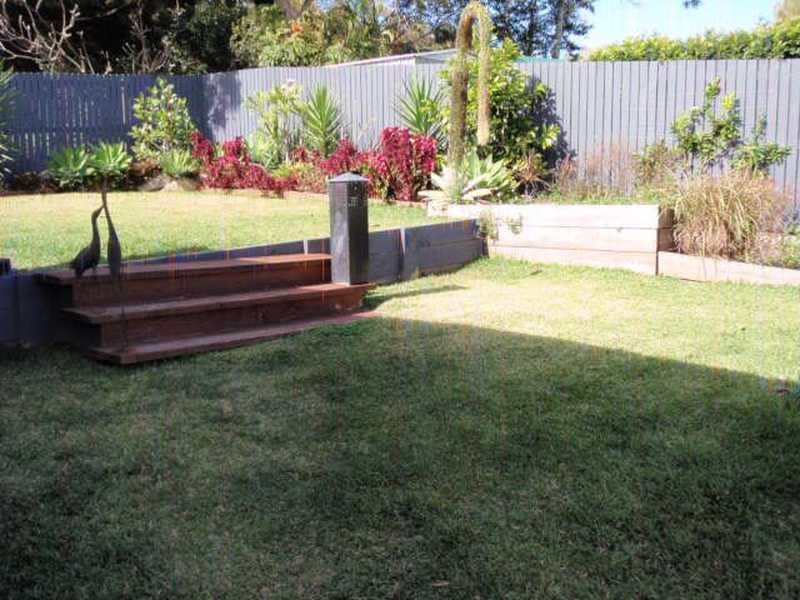 6 Vaucluse Street, Wavell Heights QLD 4012