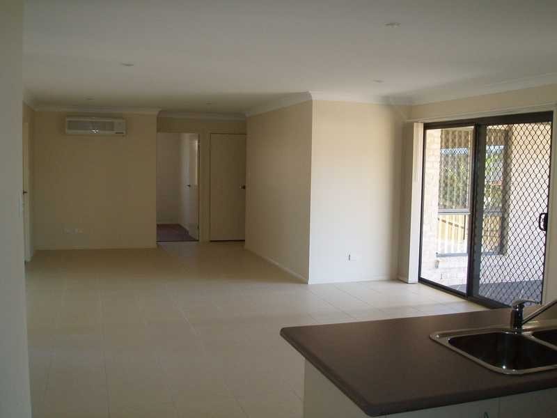 11 Castlereagh St, Murrumba Downs QLD 4503