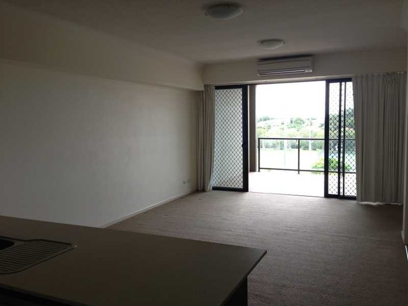 Unit 52/41 Playfield Street, Chermside QLD 4032