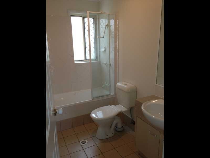 Unit 4/7 Stamford St, Yeerongpilly QLD 4105