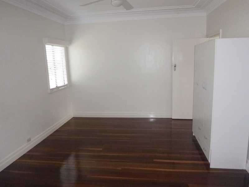 48 Telopia St (cnr Maggs), Wavell Heights QLD 4012