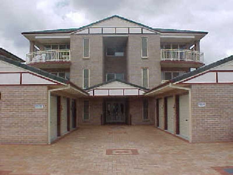 Unit 4/17 Pilba Street, Chermside QLD 4032