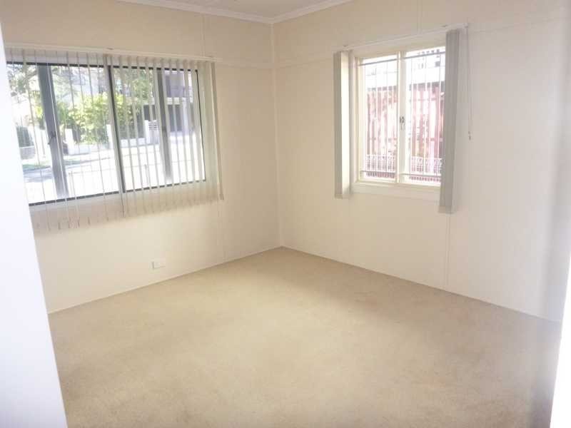 31 Toombul Tce, Nundah QLD 4012