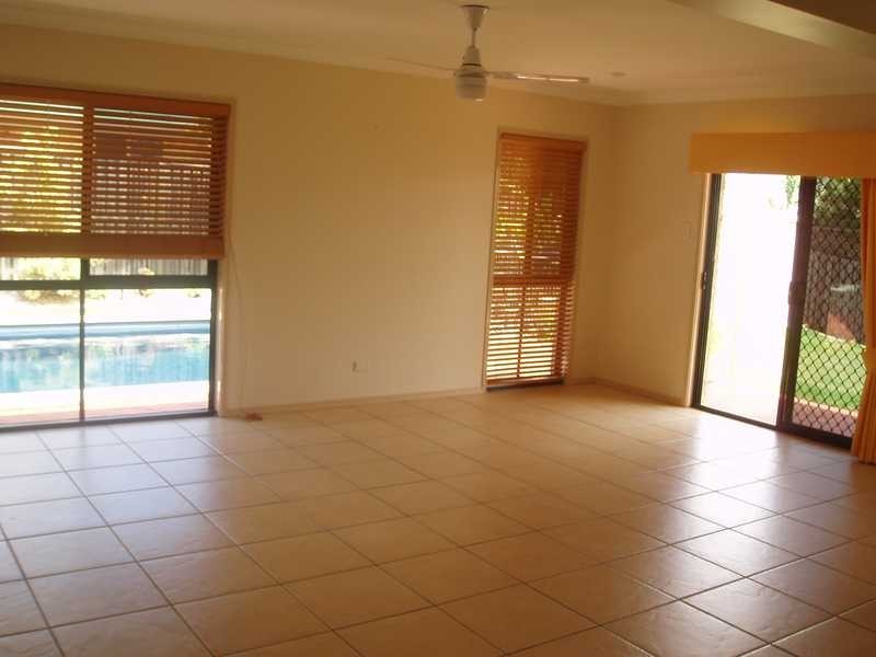 5 Chesterton Court, North Lakes QLD 4509