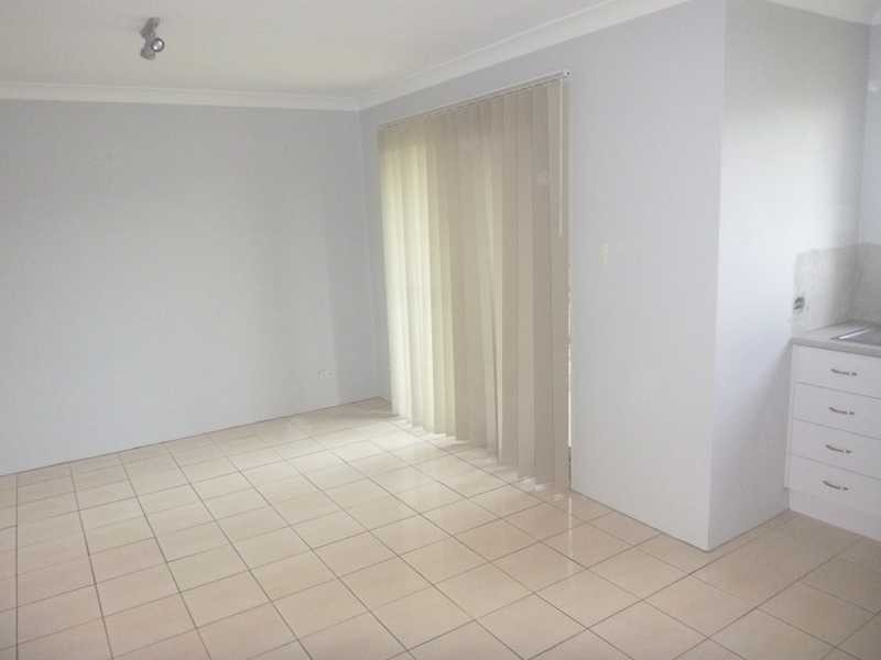 Unit 3/8 Church Road, Zillmere QLD 4034