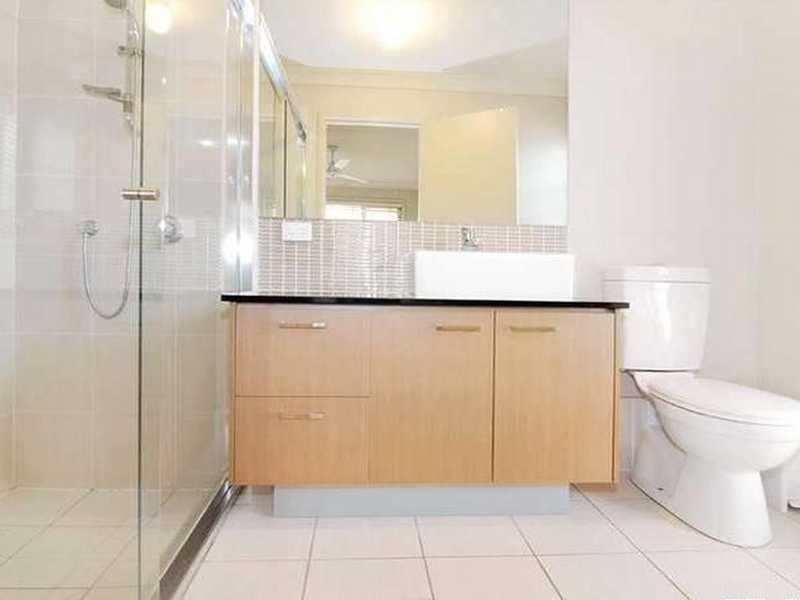 71 Churchill Circuit, Banyo QLD 4014