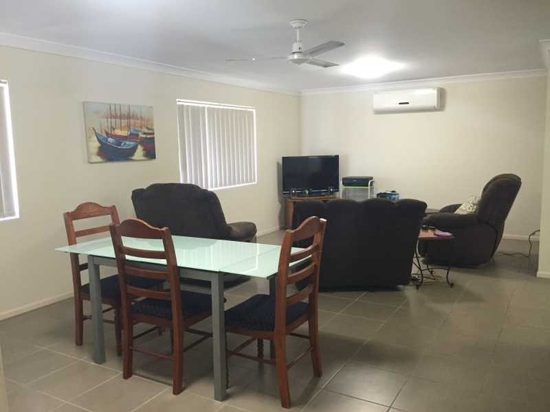 Unit 4/21 Rosella Street, Bongaree QLD 4507