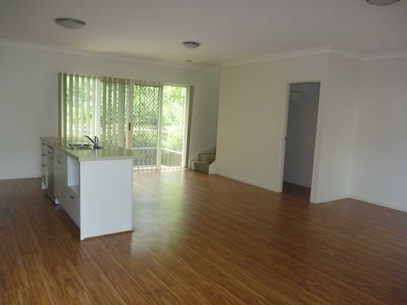 8 Hutchins Street, Kedron QLD 4031