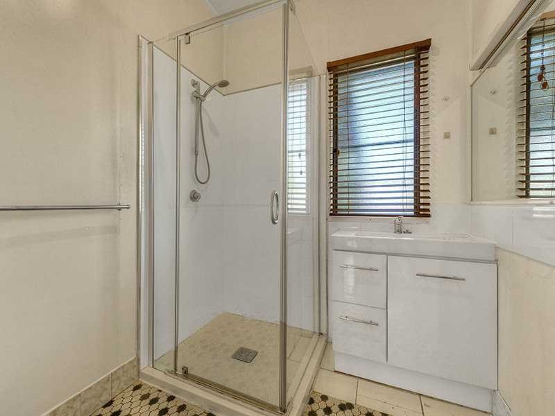 119 Clifford Street, Stafford Heights QLD 4053