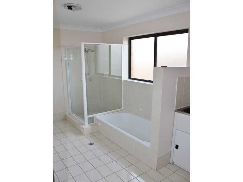 Unit 4/39 Railway Parade, Clayfield QLD 4011